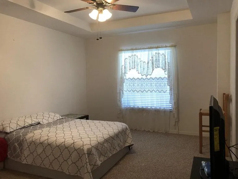 2450 SE Union Park Dr — Photo 3
