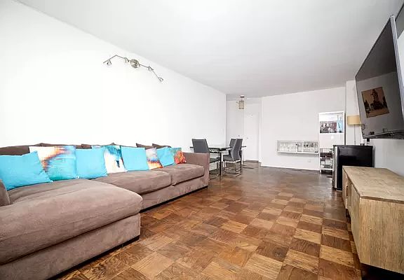 2nd image of 345 E 80th St APT 19B