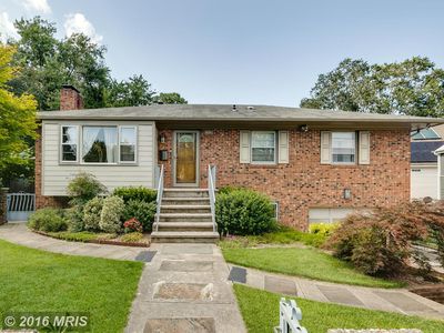6205 26th St N, Arlington, VA, 22207