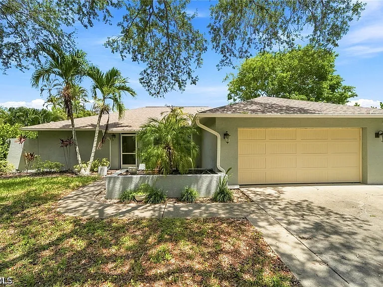 18918 Cypress View Dr — Photo 1