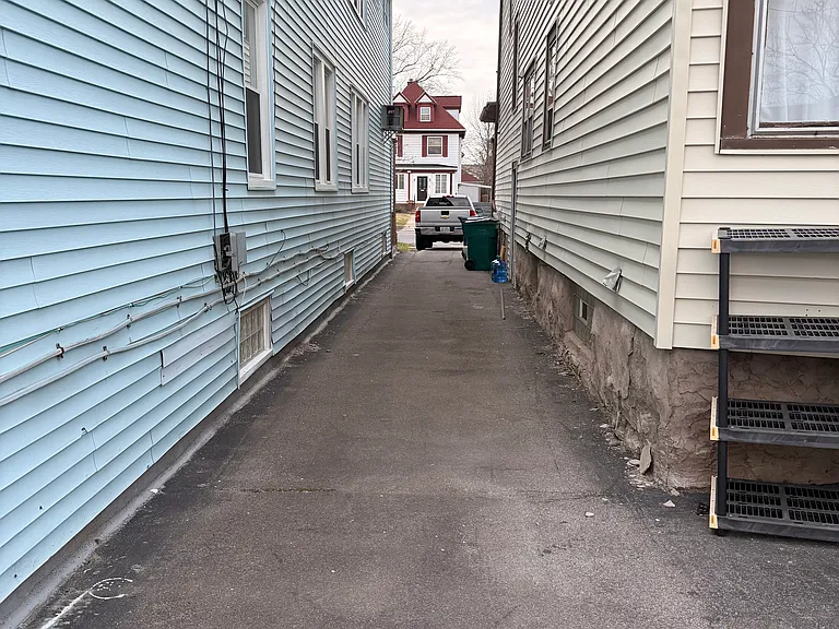 359 Colvin Ave #LOWER — Photo 14