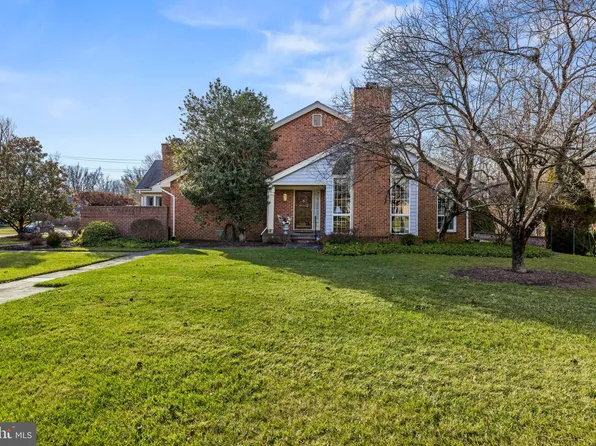 2 Foxleigh Grn, Lutherville Timonium, MD 21093