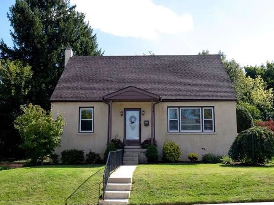 107 Parkside Ave