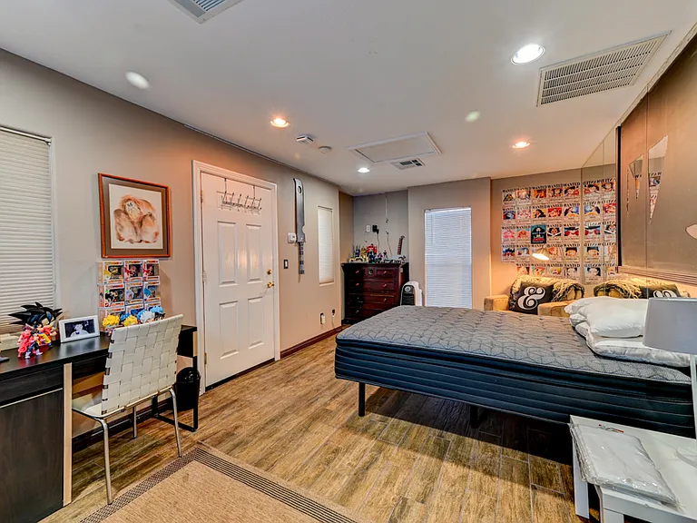 10212 Stone Briar Ct — Photo 29