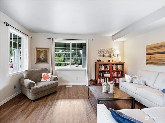 5th image of 25316 Kanasket Drive