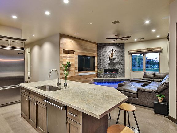 3rd image of 745 Malibu Ct