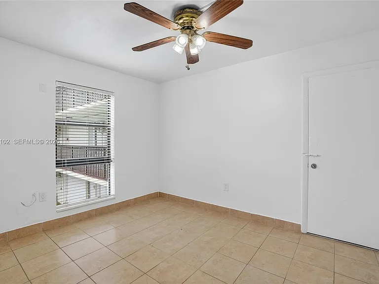1600 S Le Jeune Rd #9 — Photo 13
