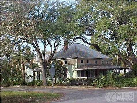 1st image of 111 Avenue D