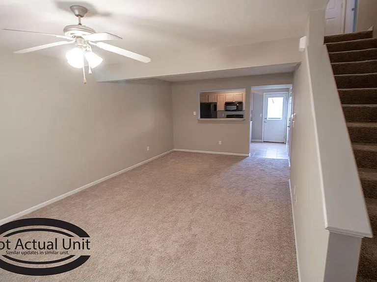 3914 Snowy Owl Dr — Photo 2