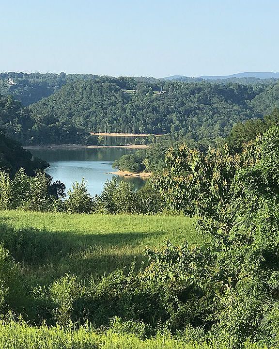 1st image of Holly Bend Dr