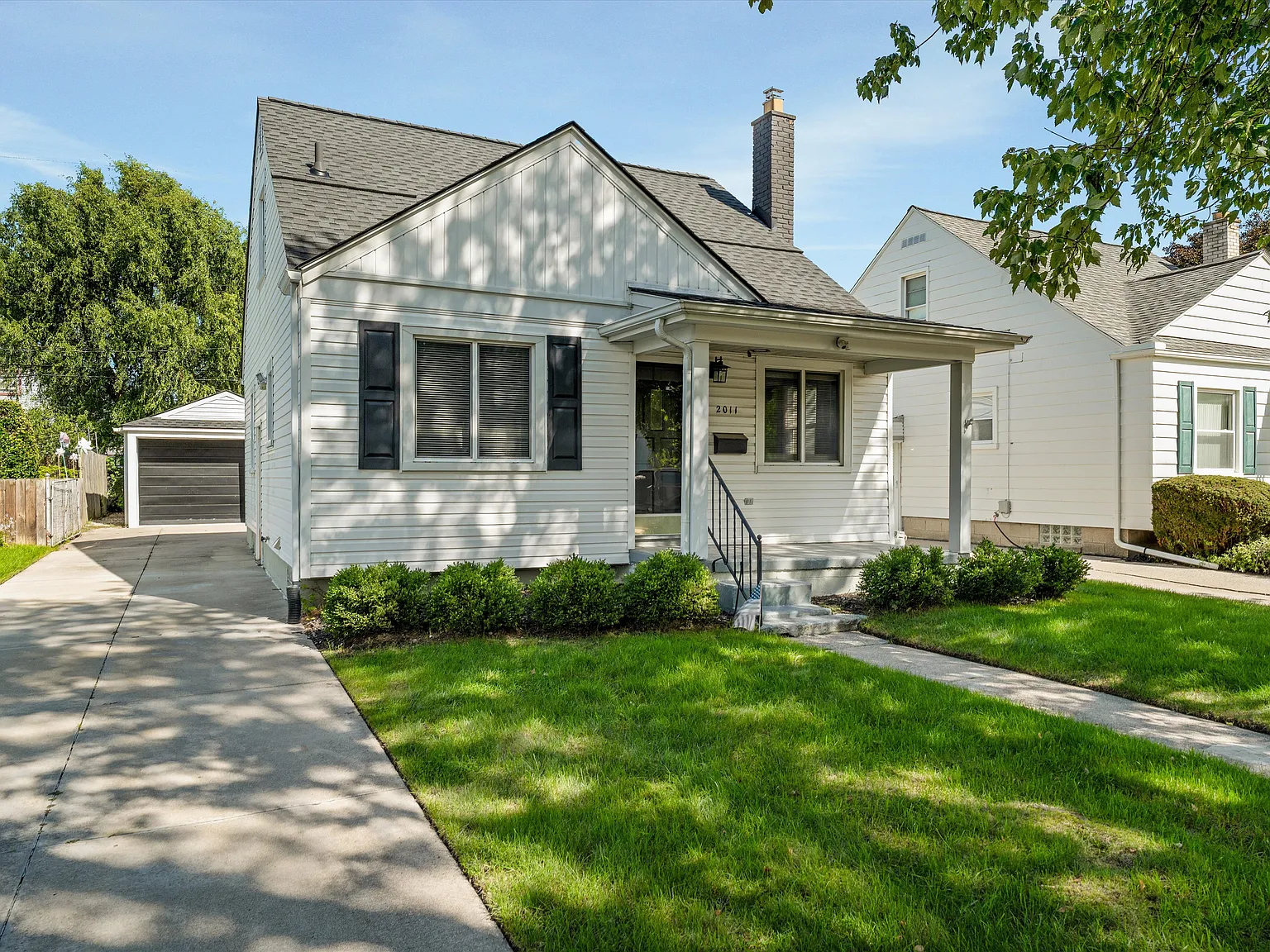 3 bed, 1100 sqft, $2,595 — Photo 1