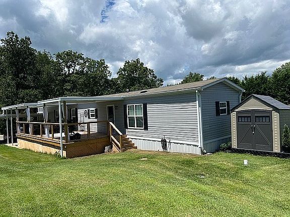 New deck w/2 covered porches