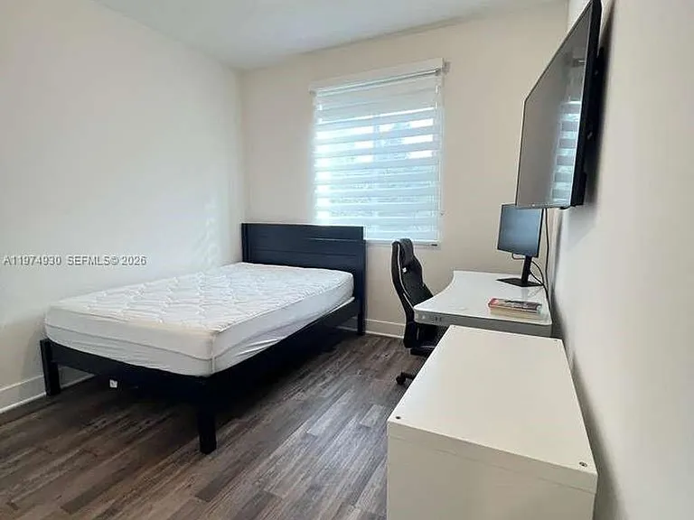 10229 NW 64th Ter #101 — Photo 9