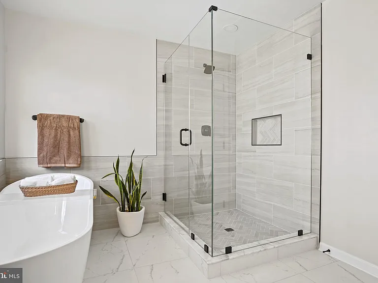 6032 Gholson Bridge Ct — Photo 31