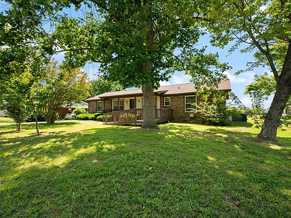3rd image of 514 Taryton Dr