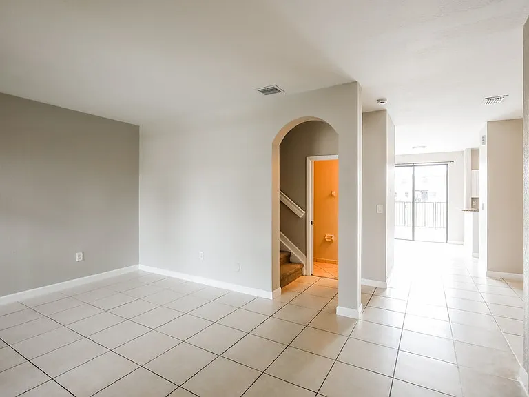 11232 SW 238th St — Photo 4