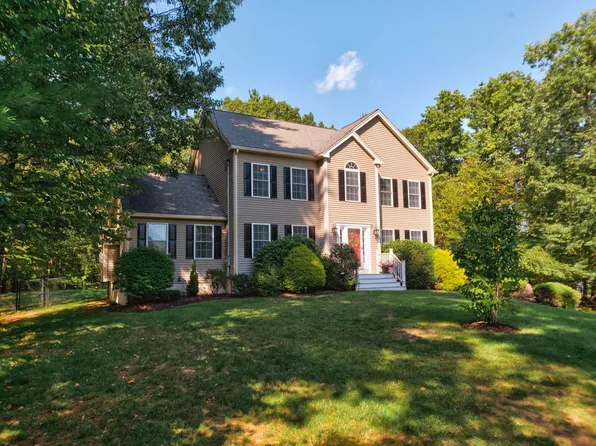 7 Rellas Ridge, Kingston, NH 03848