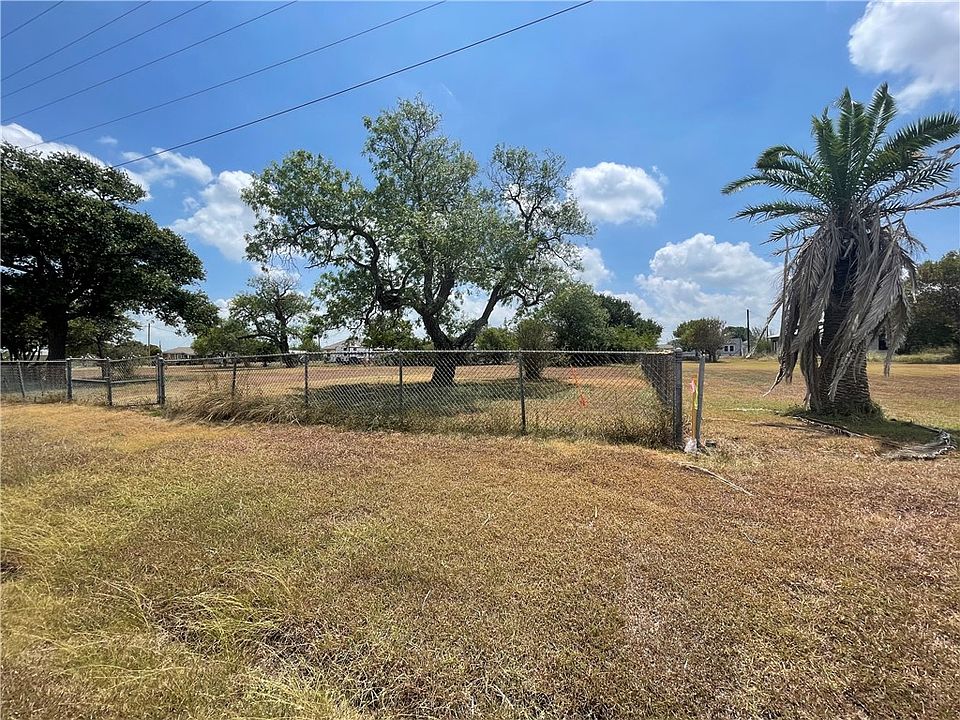 528 3rd St, Bayside, TX 78340 MLS 425994 Zillow