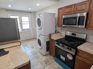 140-19 182nd St #1B, Springfield Gardens, NY 11413