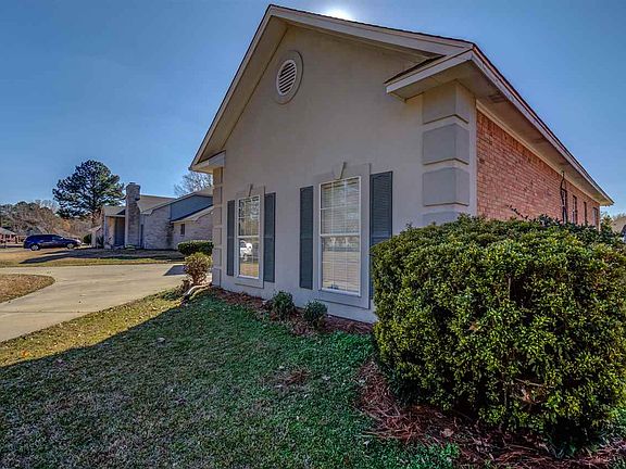 4th image of 217 Deerfield Club Dr