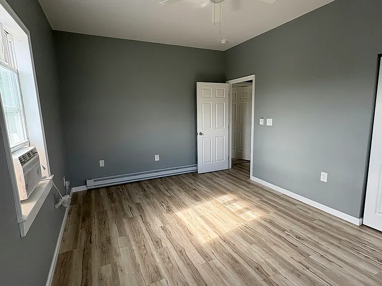 615 George St — Photo 4