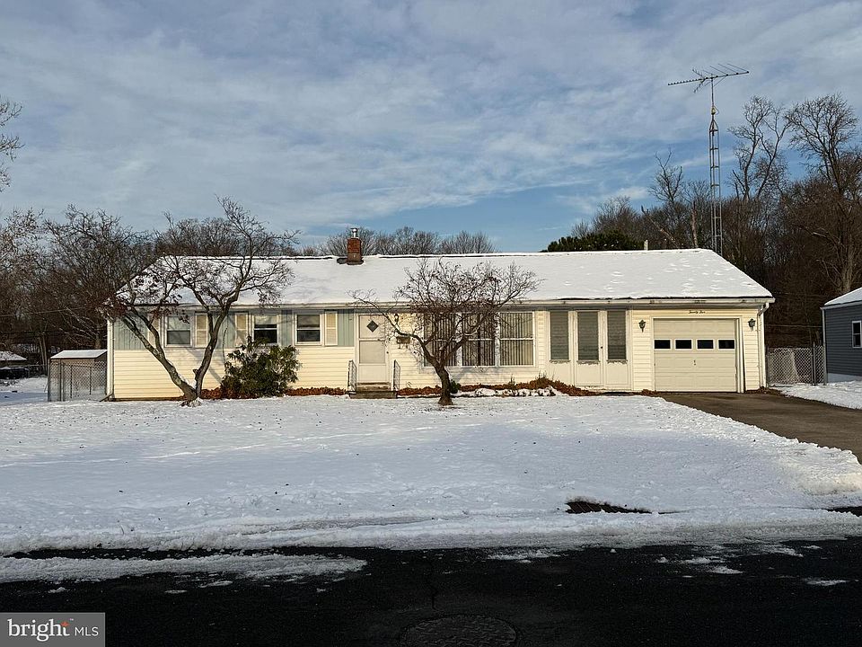 1st image of 25 Taylor Dr