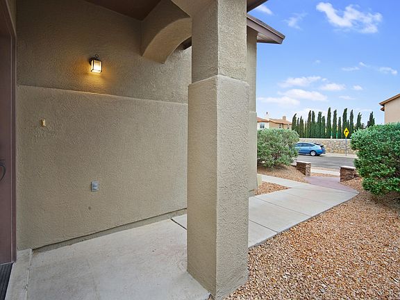 5th image of 3027 Pino Triste Dr