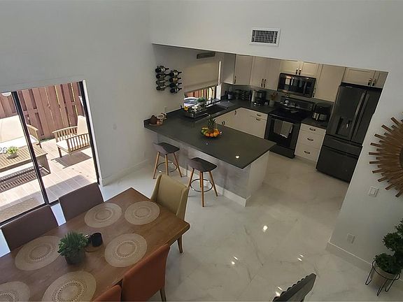 5th image of 6005 NW 170th Ter