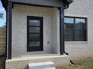 990 N Crater Ave #2, Fayetteville, AR 72704