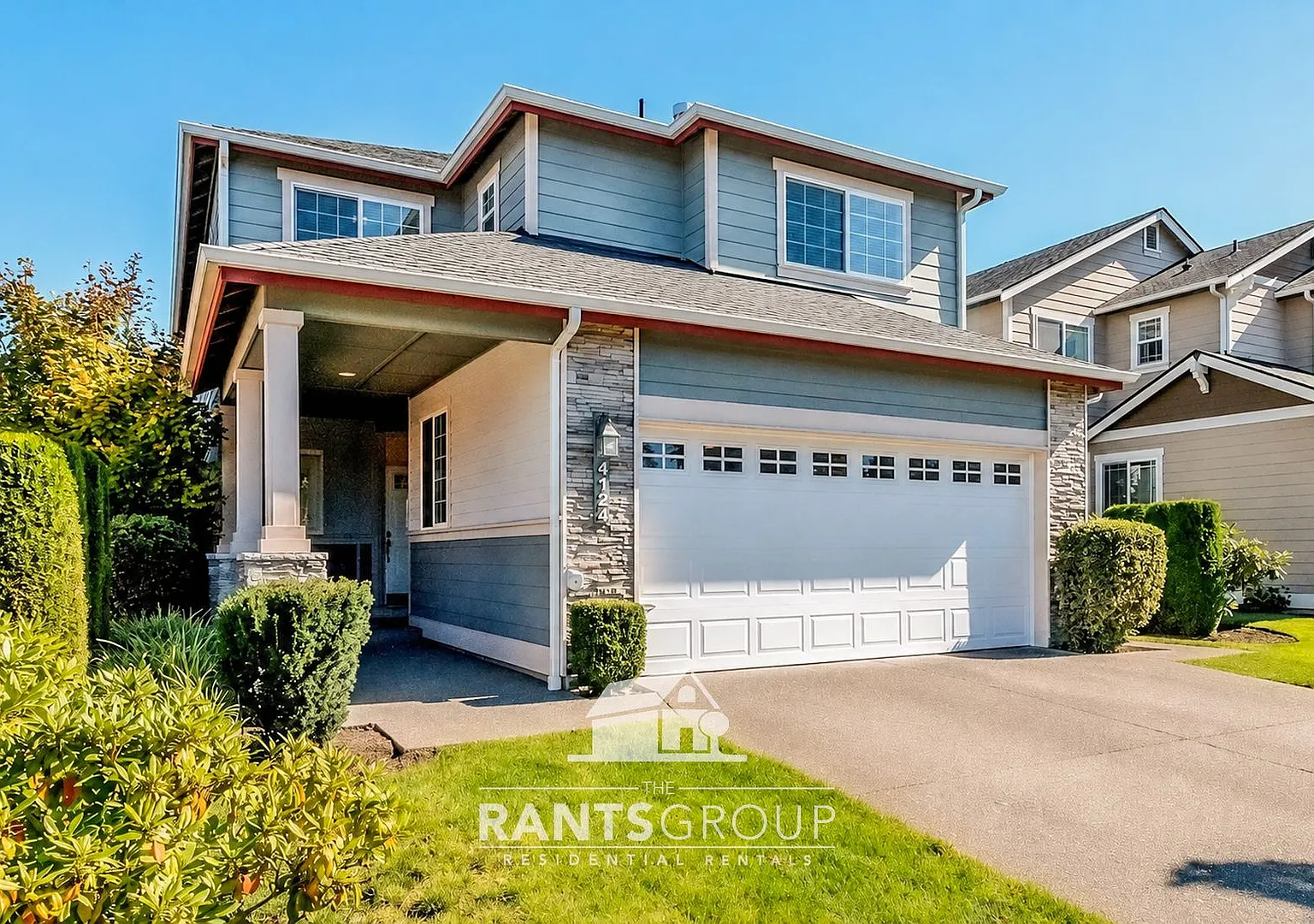 Gorgeous 2 Story Home! Located in Central Lacey! — Photo 1