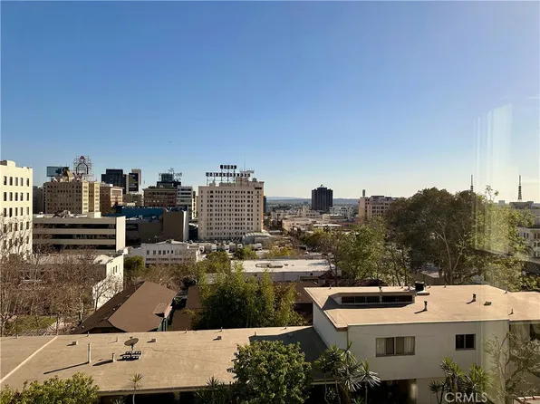 6330 1/2 Franklin Ave, Los Angeles, CA 90028