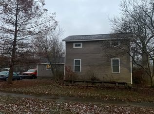 124 S Hooker Ave, Three Rivers, MI 49093