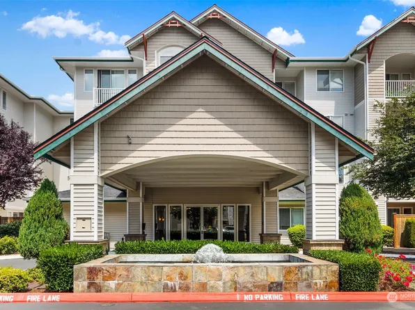 13301 SE 79th Place #C208, Newcastle, WA 98059