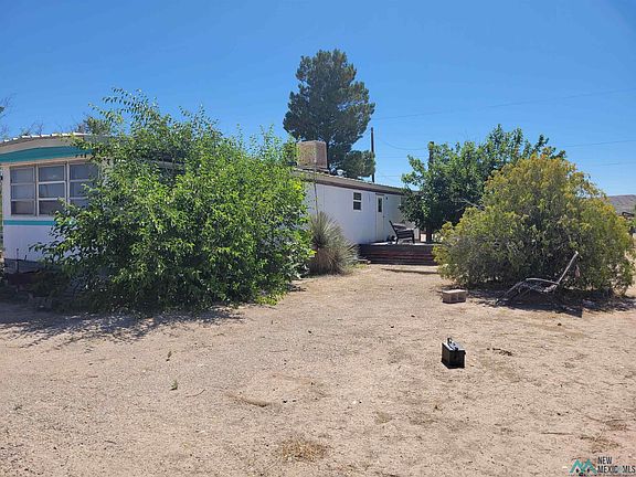 2nd image of 1505 Hackberry Ln