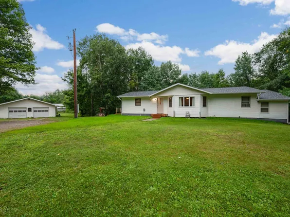 1400 Autumn Ln, Bovey, MN 55709