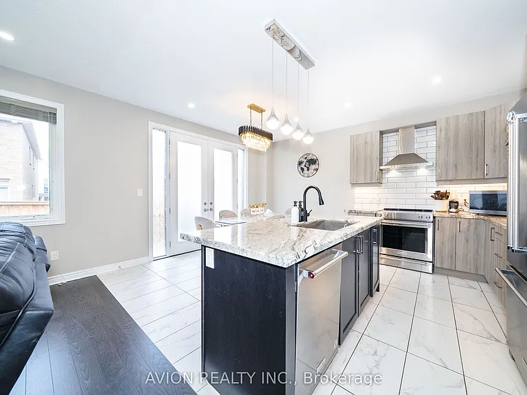 1034 Tigerlily Trl — Photo 8