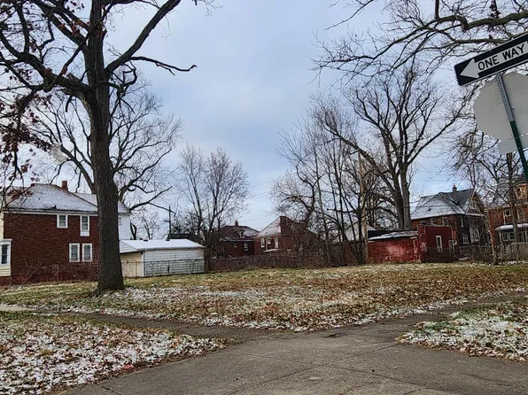 3065 Sheridan St, Detroit, MI 48214