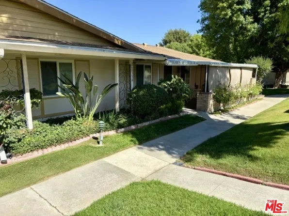 26833 Avenue Of The Oaks Unit A, Santa Clarita, CA 91321