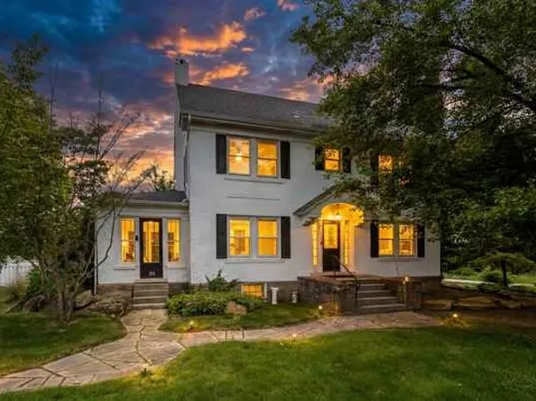 211 Belmont Rd, Butler, PA 16001