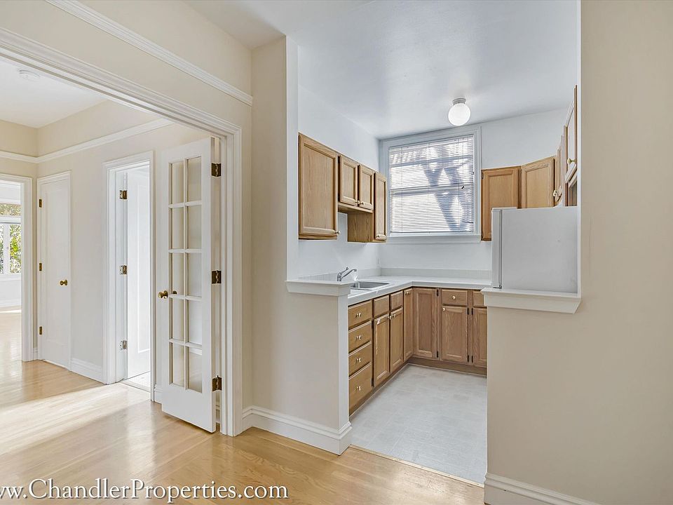 1st image of 1545 Green St APT 206