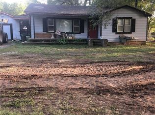 6111 W Dot Tipton Rd, Fayetteville, AR 72704