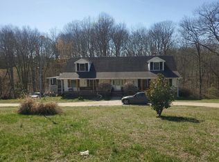 6697 Greenbrier Cemetery Rd, Greenbrier, TN 37073