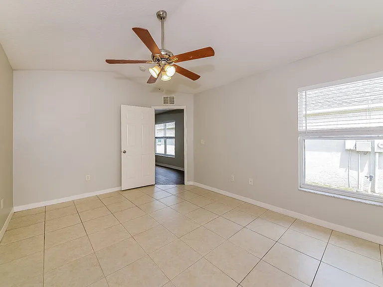 727 Cristelle Jean Dr — Photo 8