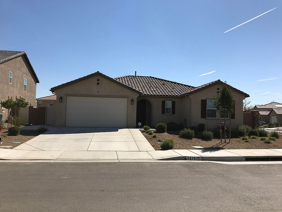 1st image of 34742 Elkhorn Ct