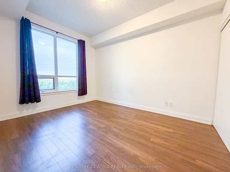 7161 Yonge St #735 — Photo 7