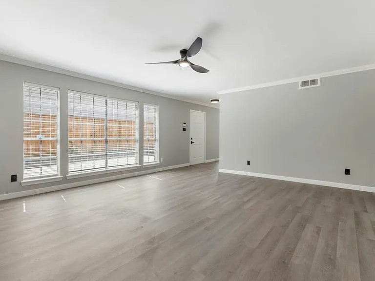 2226 Nantucket Dr — Photo 17