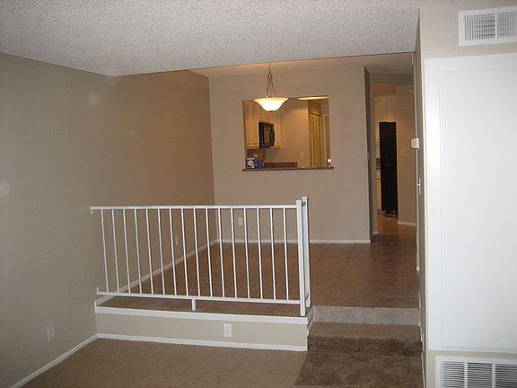 3rd image of 6610 Clybourn Ave Unit 13