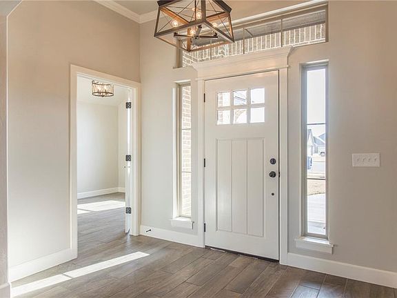 4th image of 1484 Auburn Cir