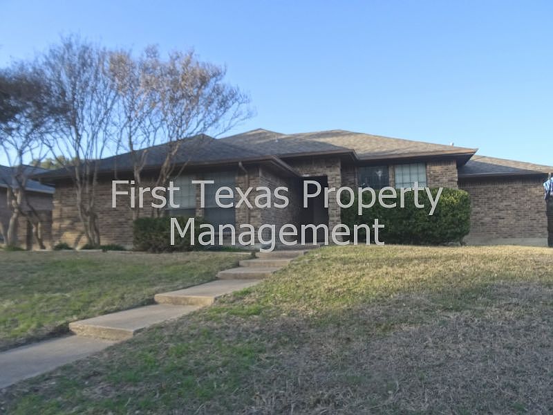1st image of 6031 Clear Bay Dr