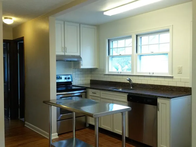 Newly remodeled kitchen with granie and stainless steel